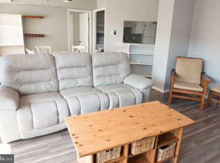 Woodbury Heights Condo, Arlington, VA 22201