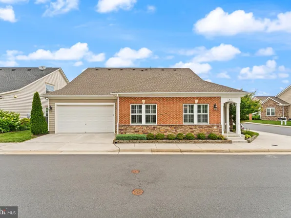 57 Harpers Mill Way, Lovettsville, VA 20180