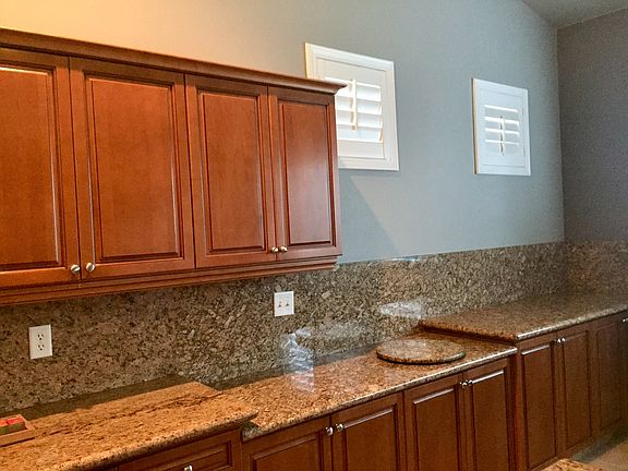 Extended cabinets/granite