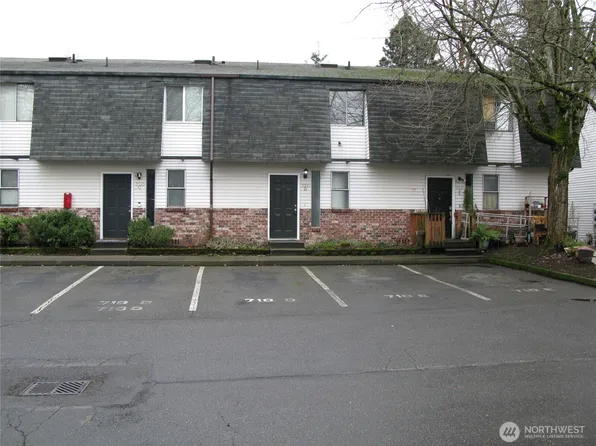 710 10th Street NE #D, Auburn, WA 98002