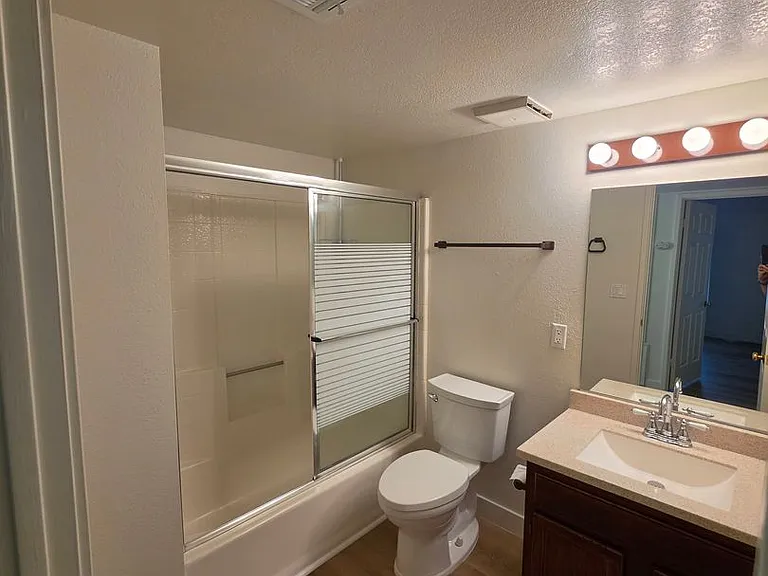 HOUSE C25 1800th Clb — Photo 11