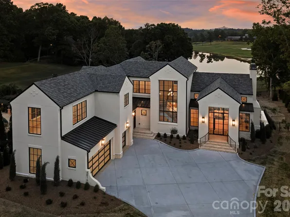 4816 Kelly Woods Ln, Charlotte, NC 28277