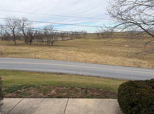 58 Meadow Valley Rd, Lititz, PA 17543