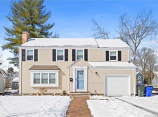 235 Auburn Rd, West Hartford, CT 06119
