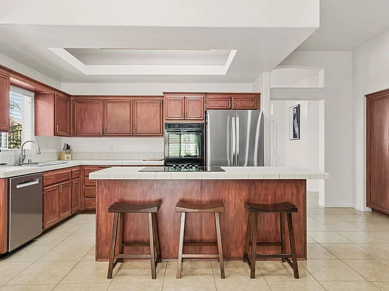 870 Bracero Pl — Photo 12