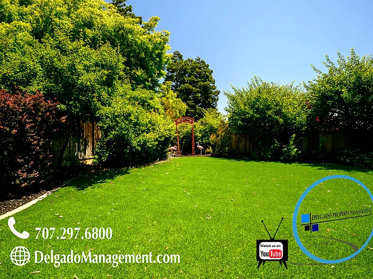 746 Tulip Ct — Photo 37