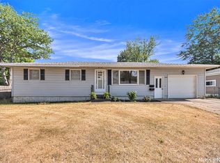 1085 Woodside Rd, Muskegon, MI 49441