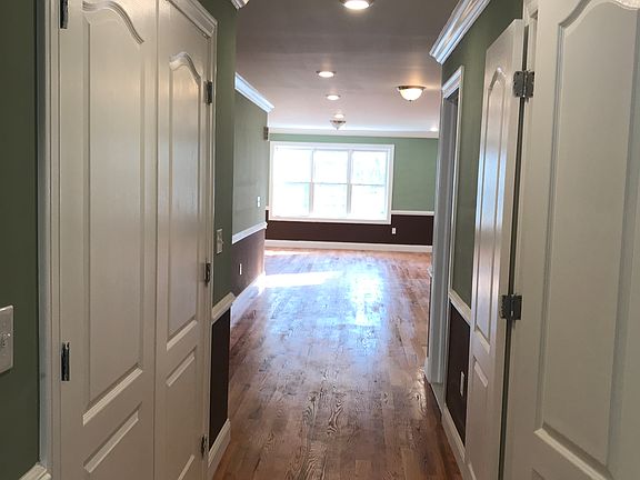 5th image of 347 Paxton St #1