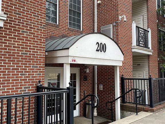 2nd image of 200 W Elm St Suite 1125
