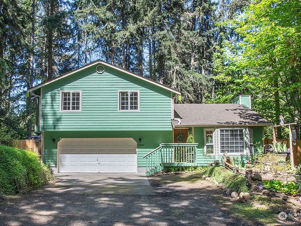1st image of 22640 Echowood Lane SE