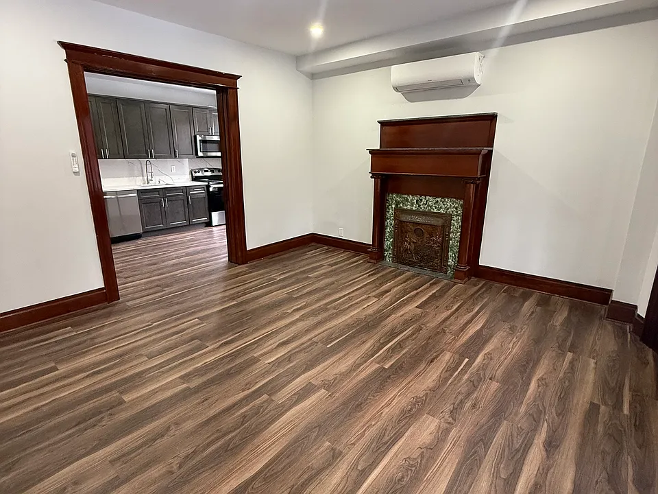147 Forest Ave #1