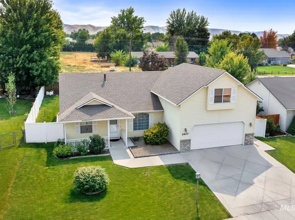 2407 Pinyon Peak Dr, Emmett, ID 83617