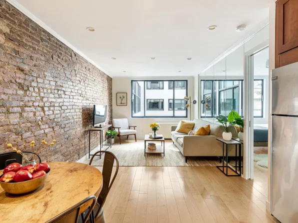 77 Bleecker Street image 1 of 12