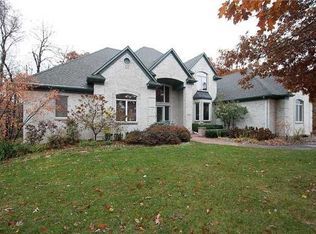 8621 NW 70th Ct, Johnston, IA 50131