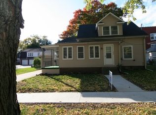 309 W 2nd St S, Newton, IA 50208