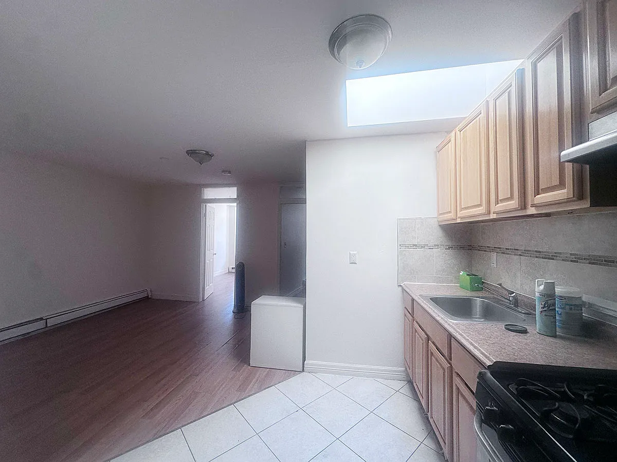Building Photo - 681 Flatbush Ave #2R