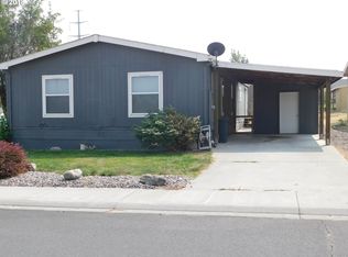 3030 Blue Jay St, Umatilla, OR 97882