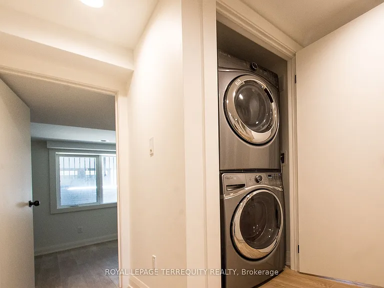 23 Decarie Cir #BASEMENT — Photo 16