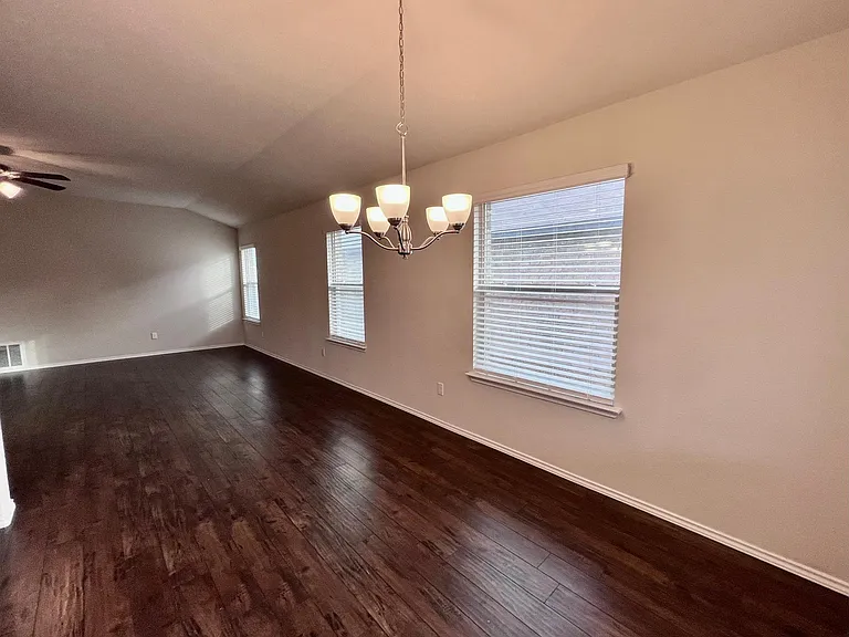 6320 Dorthy Muree Dr — Photo 6
