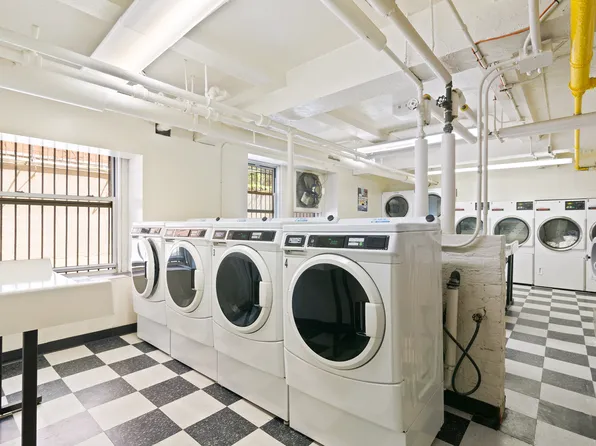 433 West 34th Street image 5 of 8