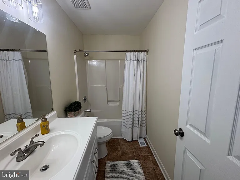 476 W Harvest Ln — Photo 22