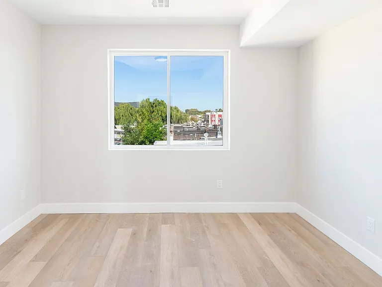 429 W York St #2 — Photo 16