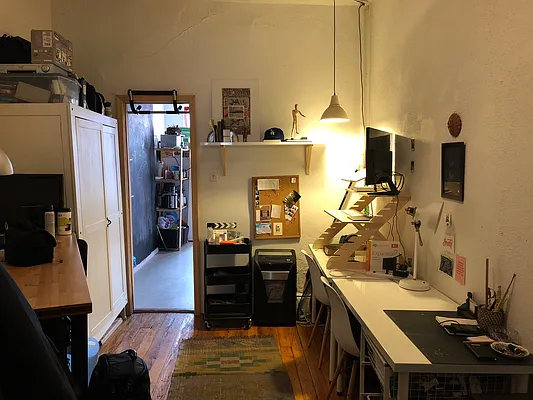 Rented by Metropolitan Realty | media 12