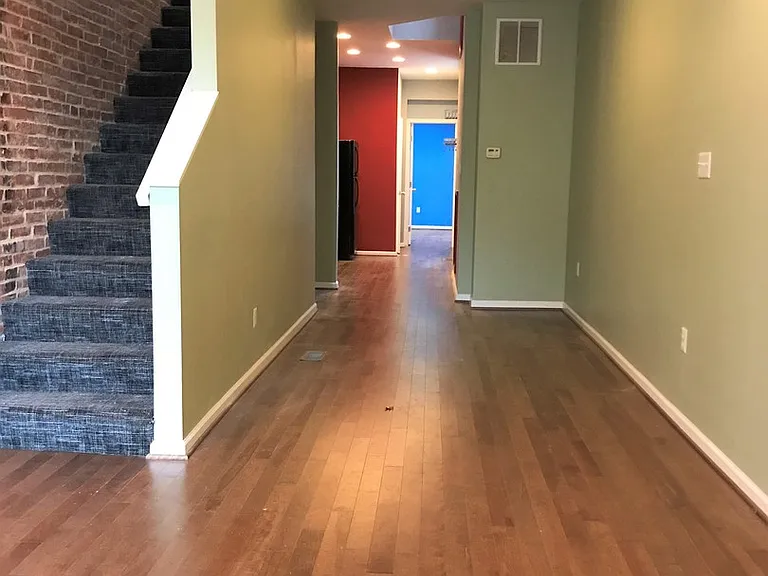 2841 Huntingdon Ave — Photo 3