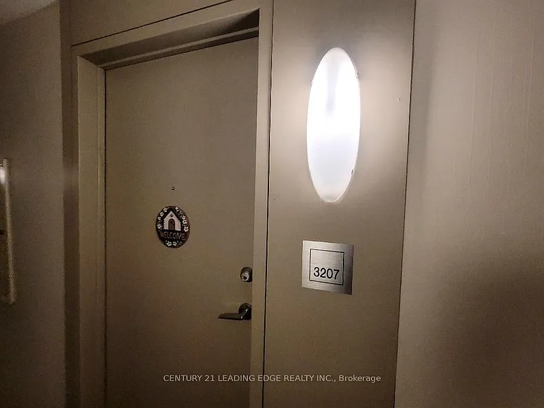 38 Lee Centre Dr #3207 — Photo 8