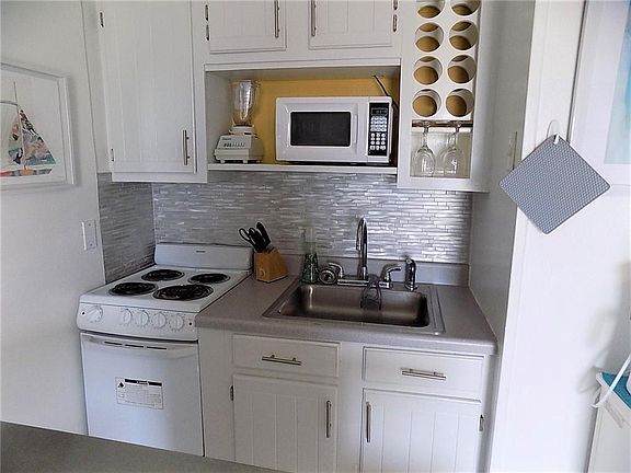 3rd image of 3938 Surfside Blvd Unit 3338