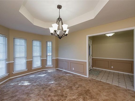 5th image of 195 Oak Trail Dr