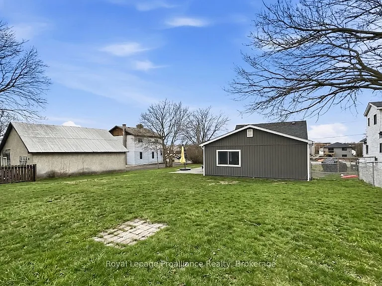 91 Lywood St — Photo 34