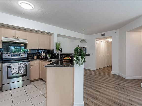 2nd image of 4280 San Marino Blvd APT 102
