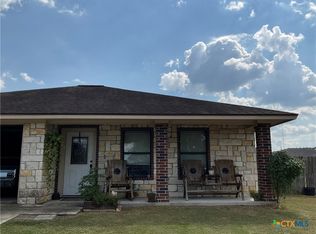 55 E Grouse Rd, Victoria, TX 77905