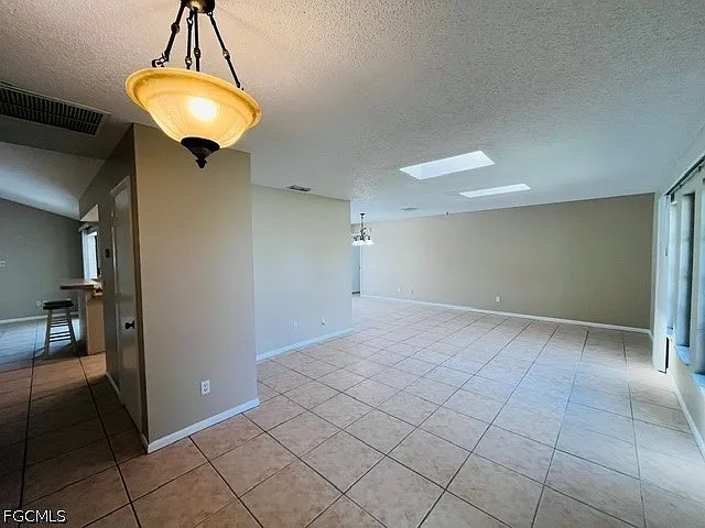 3019 SE 5th Pl — Photo 13