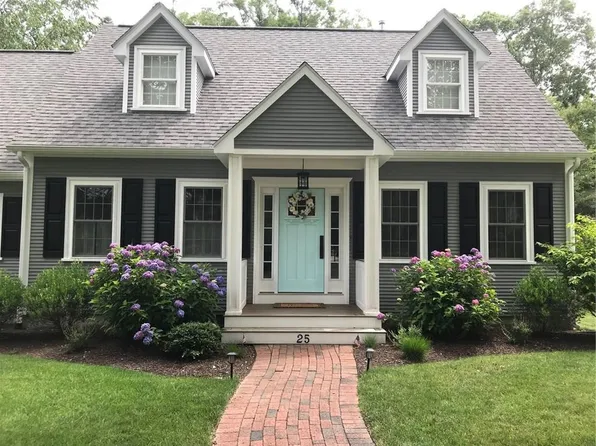 25 S Park Ln, Kingston, RI 02881