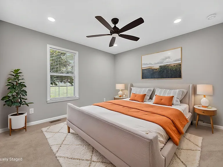 11 Julius Cir — Photo 2