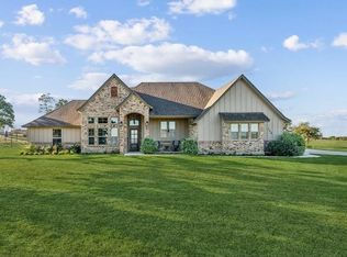 440 Scenic Wood Dr, Azle, TX 76020