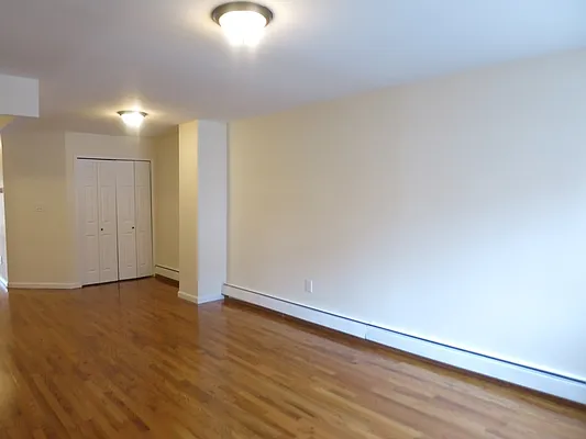 Rented by MNS | media 21