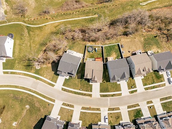 5th image of 8040 Schrieber Road