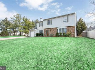 607 Waldorf Rd, Marlton, NJ 08053