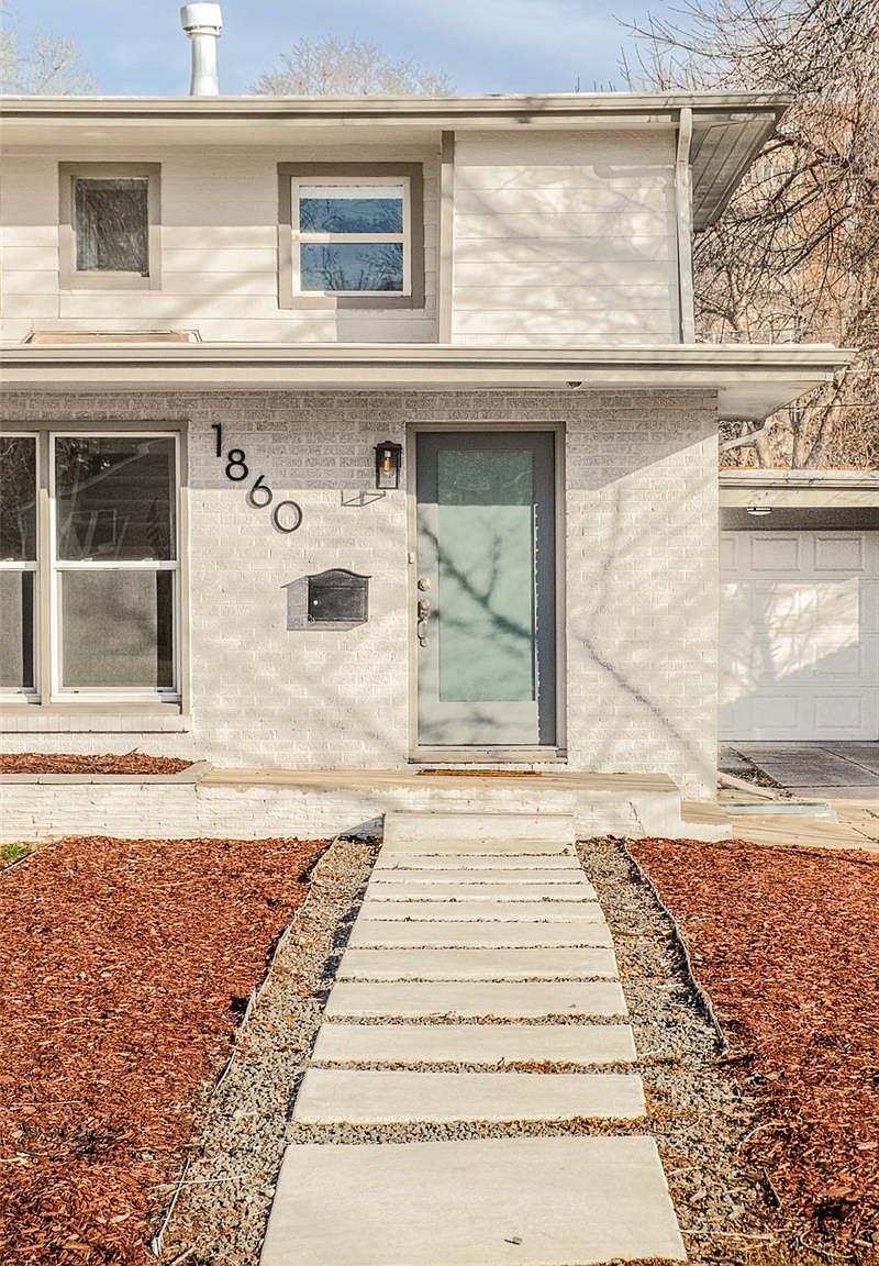 1860 S Monroe Street - Photo 3