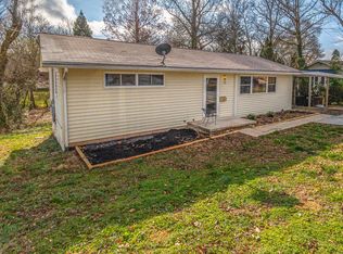 150 Beverly Cir, Oak Ridge, TN 37830