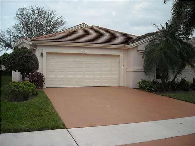 2nd image of 9927 Harbour Lake Cir