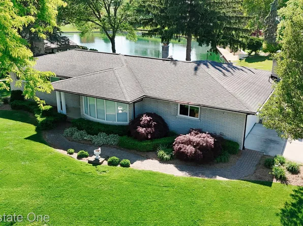 54511 Merkel Ln, Shelby Township, MI 48316