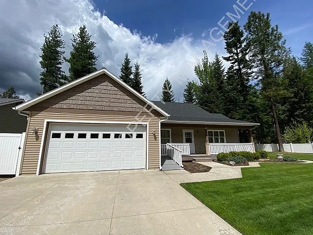310 Huppert Ln — Photo 3