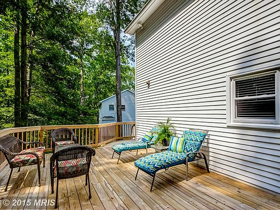 5th image of 10710 Bradford St