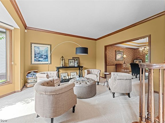 5th image of 7776 Glengate Dr