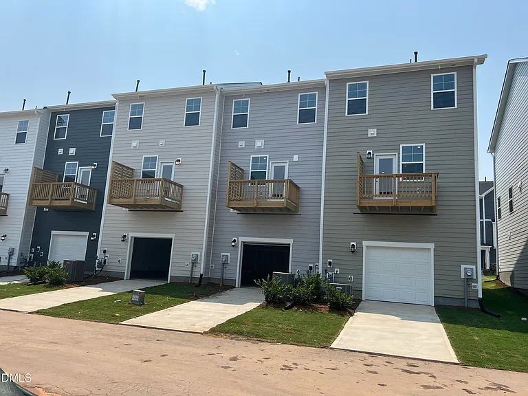 642 Gimari Dr — Photo 40