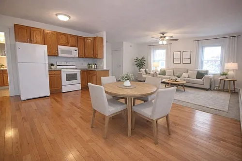 341 Lynn St #1 Photo 1